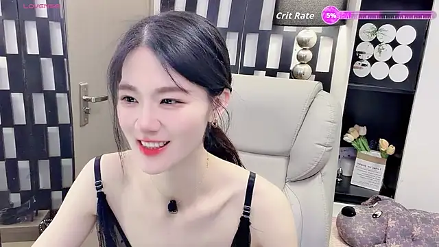 Snapshot of Yueyue-MM chatting on May 2026 12:28:02 AM Yueyue-MM online show from May 2026 12:28:02 AM