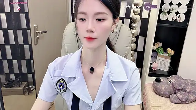 Snapshot of Yueyue-MM chatting on May 2026 02:42:02 AM Yueyue-MM online show from May 2026 02:42:02 AM