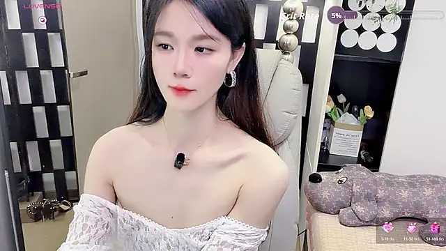 Yueyue-MM online show from July 2026 02:20:01 PM