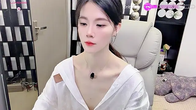 Yueyue-MM online show from August 2026 01:07:01 AM