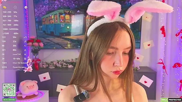 ElfredaTupy online show from May 2026 07:51:02 PM