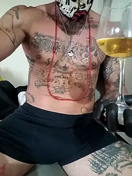 Snapshot of malvadobrilhante chatting on September 2025 06:20:01 PM malvadobrilhante online show from September 2025 06:20:01 PM