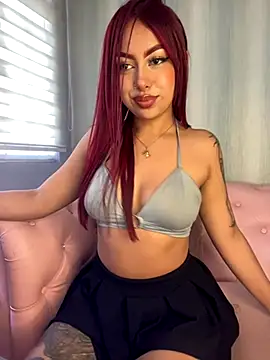 Laila Pink online show from November 2025 07:34:02 PM