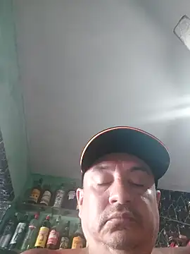 Snapshot of andrerj22 chatting on October 2025 06:15:01 PM andrerj22 online show from October 2025 06:15:01 PM