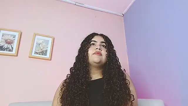 Snapshot of lourdes_moon22 chatting on September 2025 12:41:02 PM lourdes moon22 online show from September 2025 12:41:02 PM