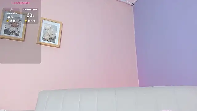 Snapshot of lourdes_moon22 chatting on October 2025 01:10:01 PM lourdes moon22 online show from October 2025 01:10:01 PM