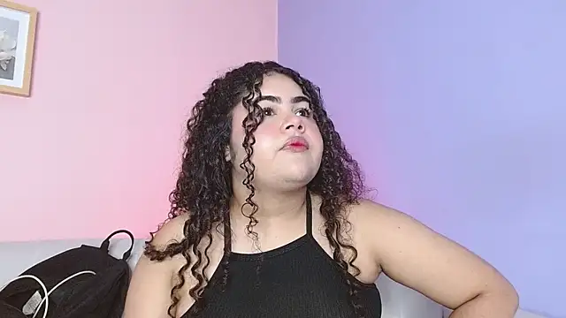 Snapshot of lourdes_moon22 chatting on October 2025 12:50:01 PM lourdes moon22 online show from October 2025 12:50:01 PM