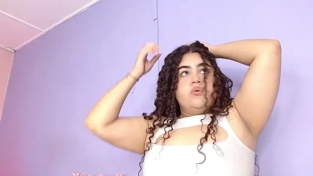 Snapshot of lourdes_moon22 chatting on October 2025 01:34:02 PM lourdes moon22 online show from October 2025 01:34:02 PM