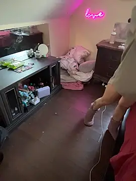 Snapshot of d3luluxx chatting on November 2025 04:11:02 PM d3luluxx online show from November 2025 04:11:02 PM