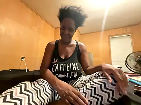 saltlightEmber online show from November 2025 01:30:01 AM