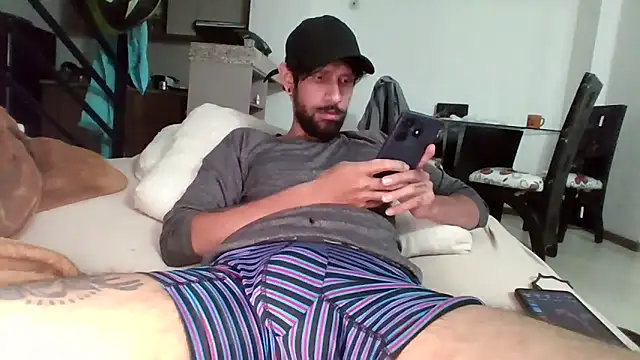 Alejandro92 cali online show from March 2026 04:25:01 AM