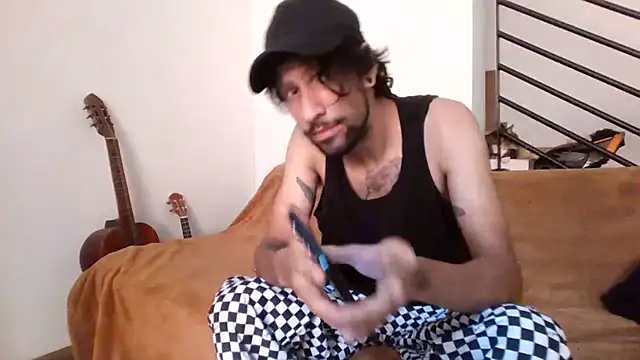 Snapshot of Alejandro92_cali chatting on June 2026 04:19:02 PM Alejandro92 cali online show from June 2026 04:19:02 PM