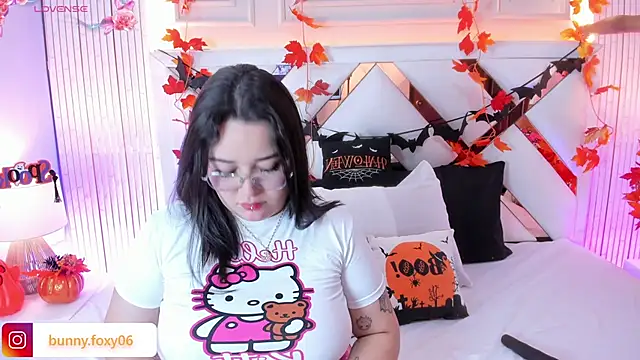 foxybunny online show from October 2025 04:02:02 AM