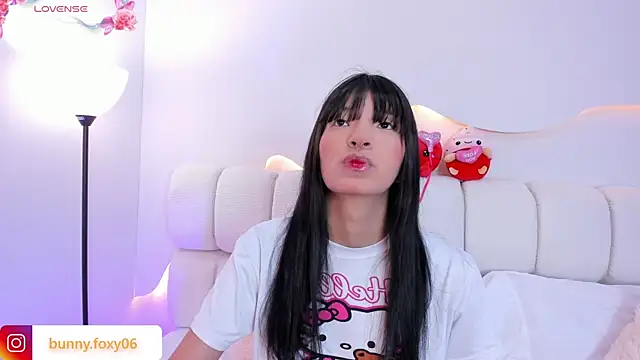 foxybunny online show from March 2026 04:40:02 AM