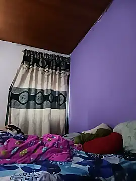 Zulema R1 online show from June 2026 10:58:02 PM