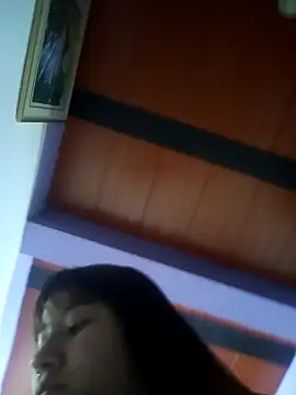 Zulema R1 online show from June 2026 11:13:01 PM