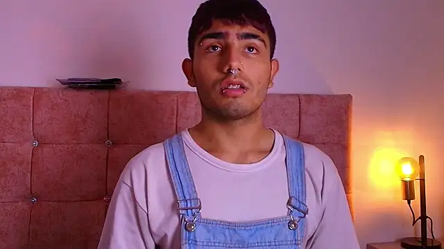 Snapshot of Ares_Alpha chatting on October 2025 07:46:02 PM Ares Alpha online show from October 2025 07:46:02 PM