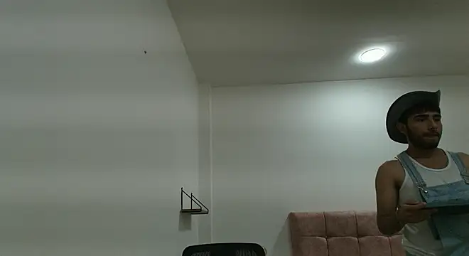 Snapshot of Ares_Alpha chatting on November 2025 03:31:01 AM Ares Alpha online show from November 2025 03:31:01 AM