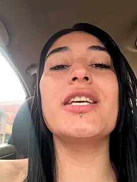 Scarlett 12 online show from October 2025 12:52:02 PM