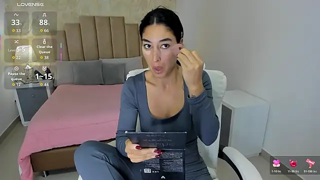 Scarlett 12 online show from March 2026 10:54:02 AM