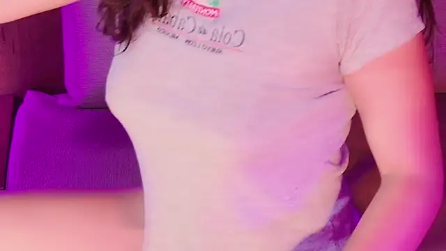 Snapshot of Velindaa chatting on September 2025 05:04:01 PM Velindaa online show from September 2025 05:04:01 PM