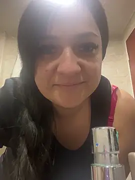 Snapshot of andrea-cohen chatting on October 2025 03:59:02 AM andrea-cohen online show from October 2025 03:59:02 AM