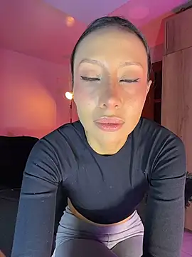AnnaKimm online show from July 2026 11:00:01 PM