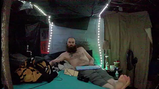 Snapshot of Cowboy815 chatting on November 2025 10:37:02 AM Cowboy815 online show from November 2025 10:37:02 AM