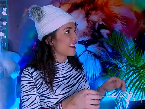 Snapshot of Cristal_Gem1 chatting on September 2025 12:05:01 AM Cristal Gem1 online show from September 2025 12:05:01 AM