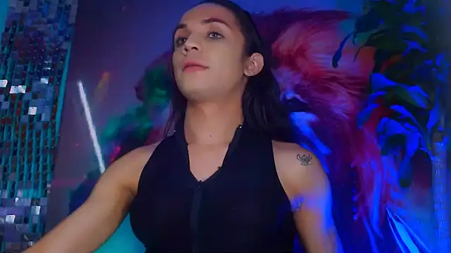 Snapshot of Cristal_Gem1 chatting on October 2025 05:45:01 PM Cristal Gem1 online show from October 2025 05:45:01 PM