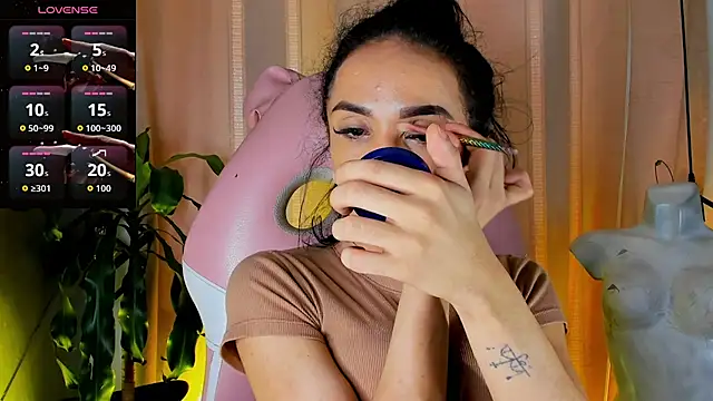 Cristal Gem1 online show from June 2026 09:47:02 PM