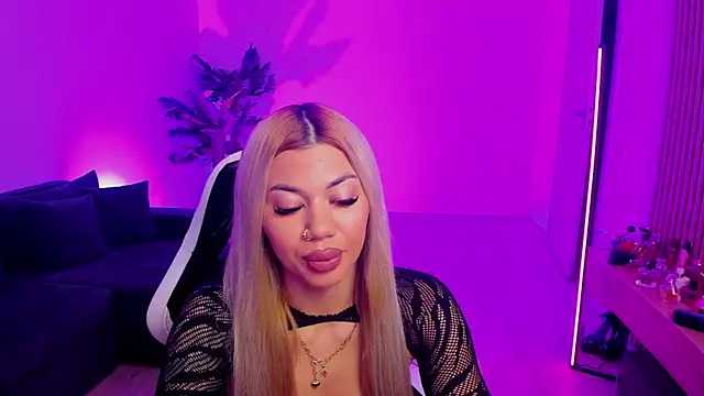 xPuka online show from March 2026 05:39:01 PM