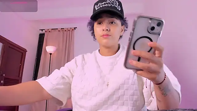 LiaaMoretzz online show from January 2026 04:06:01 AM