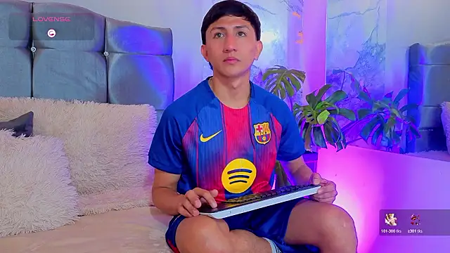 oliver mr  online show from March 2026 07:41:02 PM