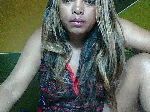 Snapshot of SEXY_METISE chatting on September 2025 11:01:02 AM SEXY METISE online show from September 2025 11:01:02 AM