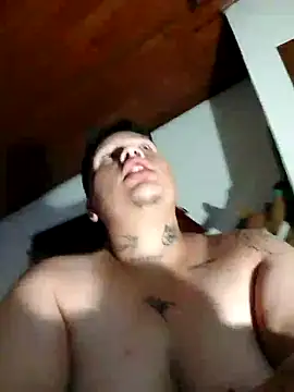 Snapshot of Yulian_bigclit7 chatting on November 2025 02:06:01 AM Yulian bigclit7 online show from November 2025 02:06:01 AM