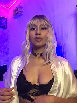 Samara SaenzV online show from October 2025 05:30:01 AM