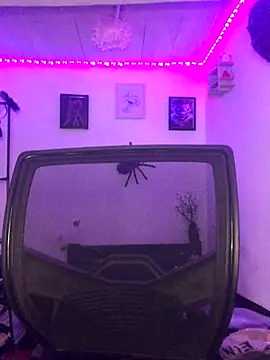 Samara SaenzV online show from November 2025 01:48:01 AM