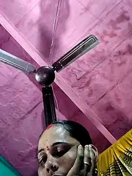 Pooja750 online show from November 2025 06:25:02 AM