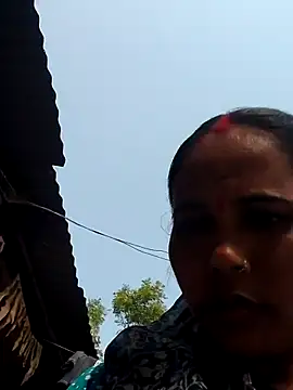 Pooja750 online show from November 2025 07:54:01 AM