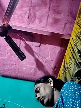 Pooja750 online show from January 2026 07:37:02 PM