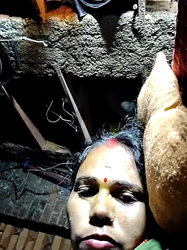 Pooja750 online show from April 2026 11:13:01 PM