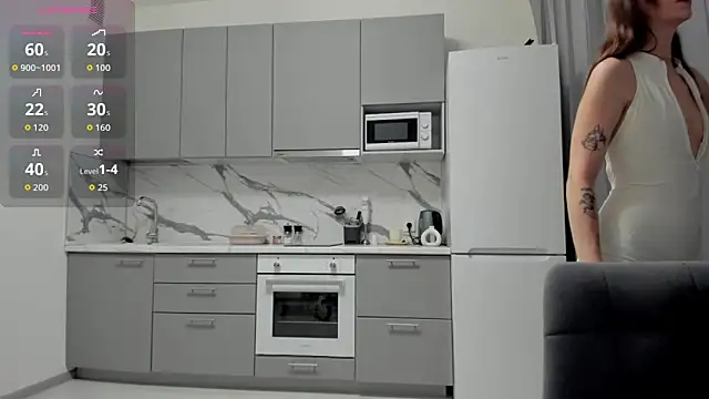 Miriamleroy  online show from October 2025 07:14:02 PM