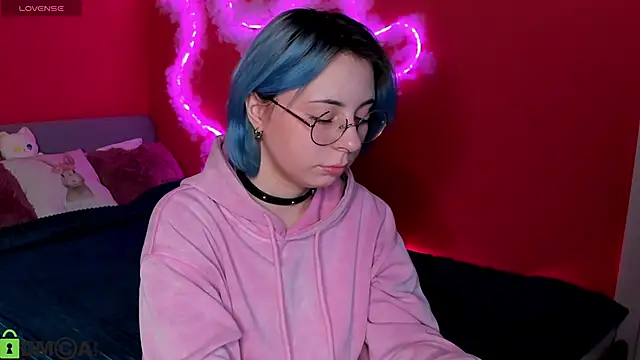 Snapshot of Penny_Stanley chatting on December 2025 01:47:02 AM Penny Stanley online show from December 2025 01:47:02 AM