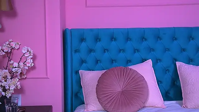 AlyraRose online show from October 2025 04:04:02 PM