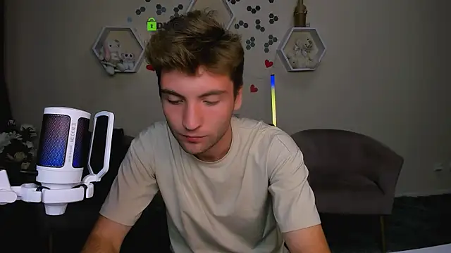 joseph bear  online show from September 2025 07:03:02 PM