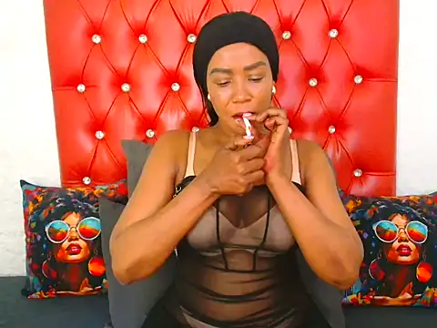 Snapshot of GaggingQueen32 chatting on September 2025 05:59:01 PM GaggingQueen32 online show from September 2025 05:59:01 PM