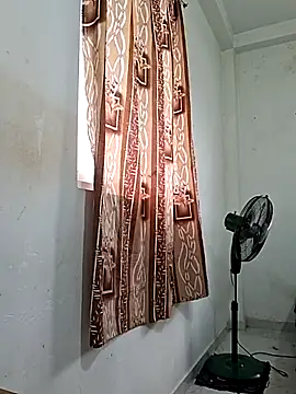 BeautyGirl sara online show from April 2026 05:03:01 AM