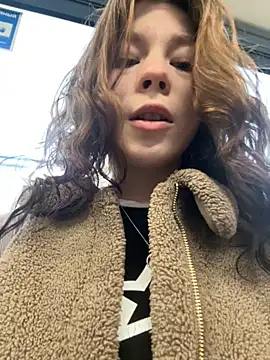 Mimiumuy online show from October 2025 02:18:02 PM