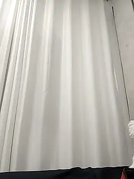 Lilith dry online show from September 2025 01:43:02 PM